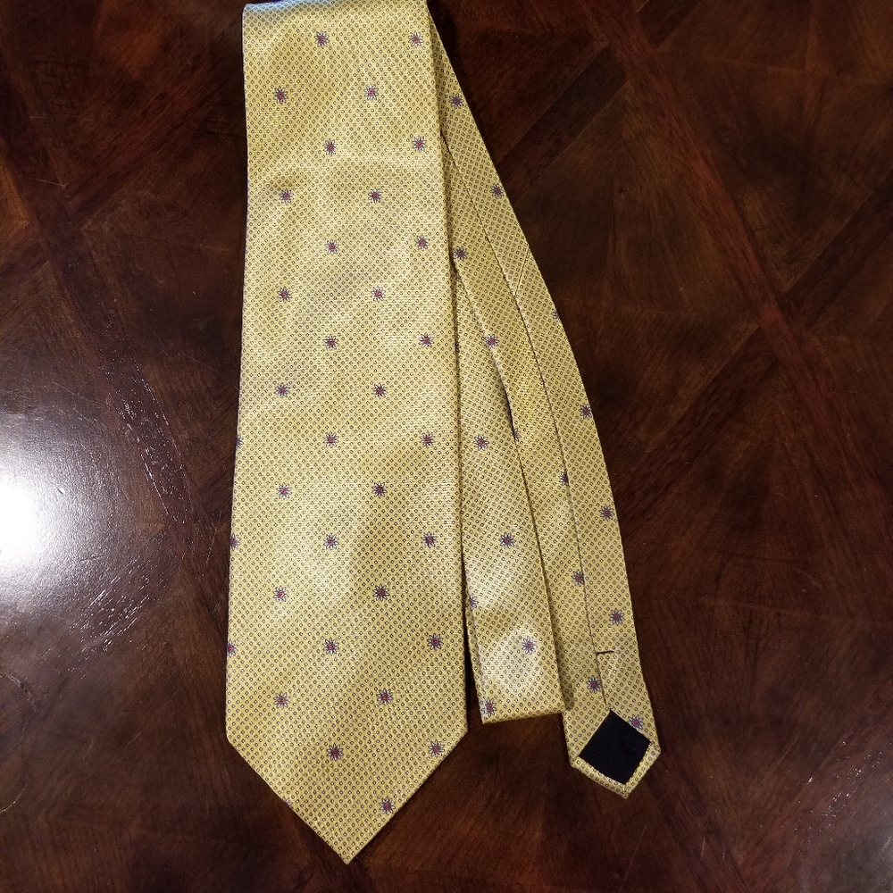 DingHao Men's Necktie - Yellow flower print - Picture 1 of 4